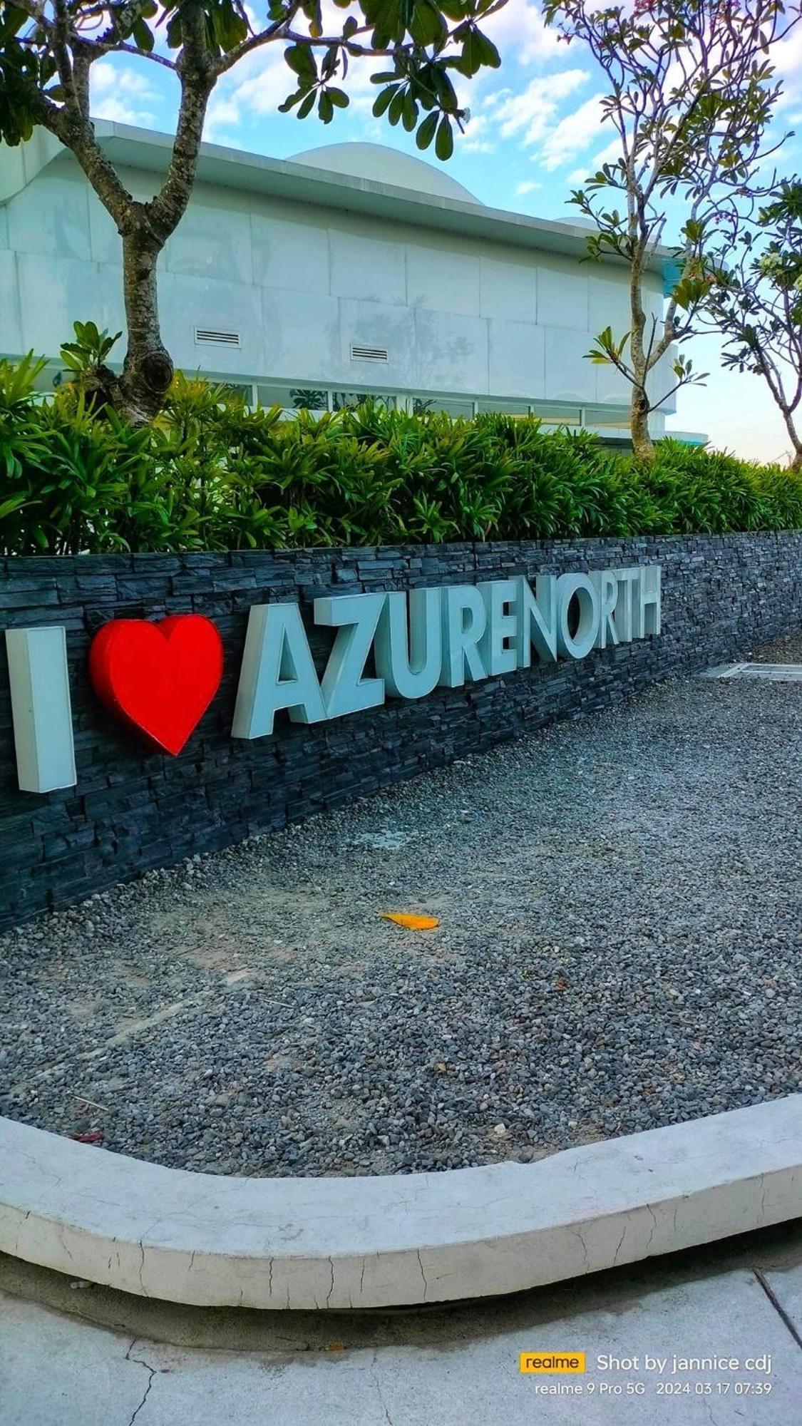 The Aces Crib At Azure North Pampanga Aparthotel Exterior photo